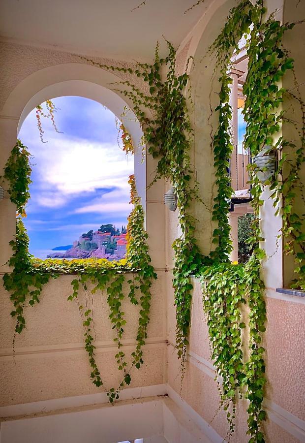 Sound Of The Sea Apartment Sveti Stefan Exteriér fotografie