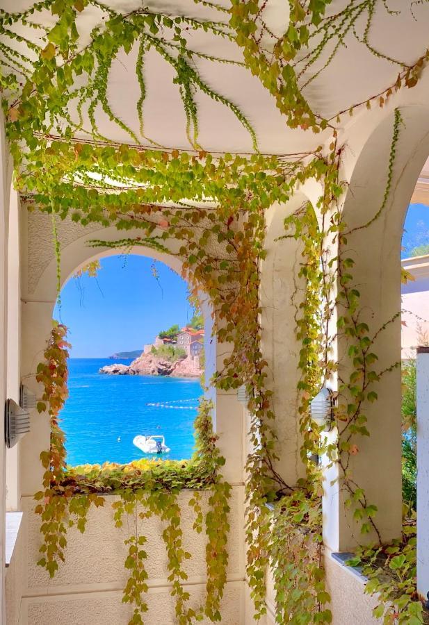 Sound Of The Sea Apartment Sveti Stefan Exteriér fotografie