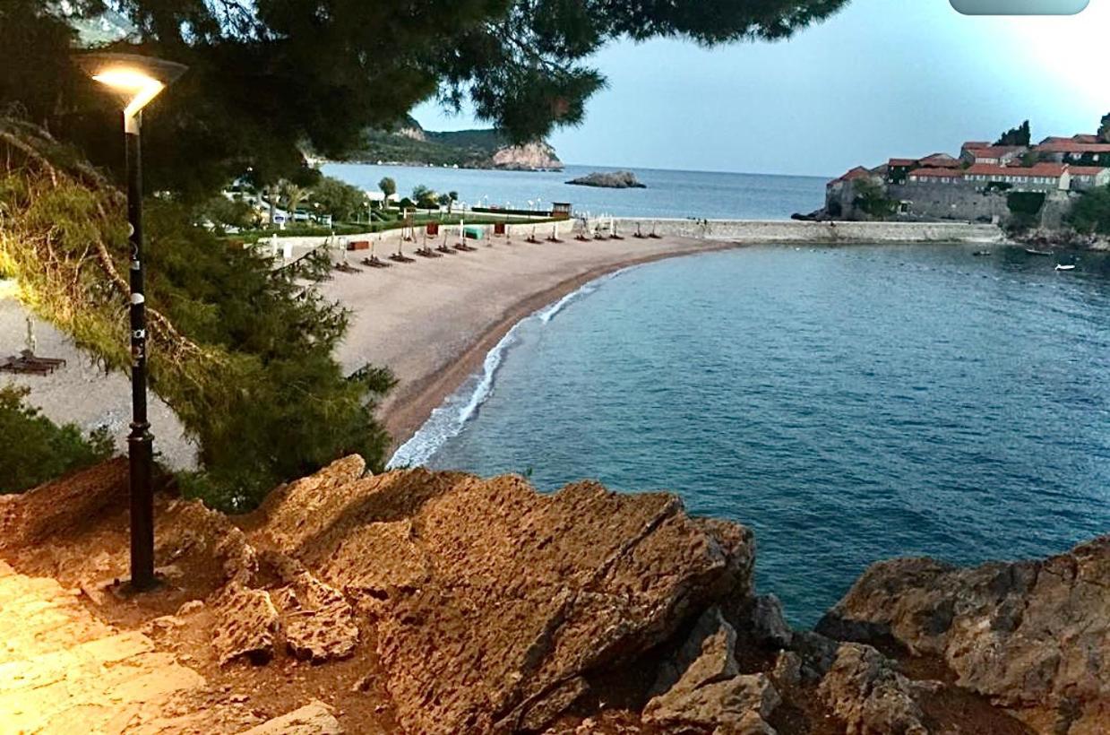 Sound Of The Sea Apartment Sveti Stefan Exteriér fotografie